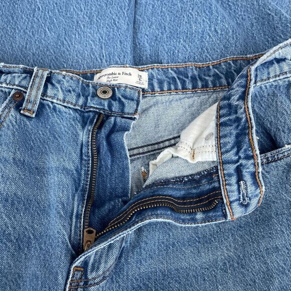 Abercrombie & Fitch The Loose High Rise Distressed Jeans Acid Wash Denim Women 2 - Picture 8 of 15